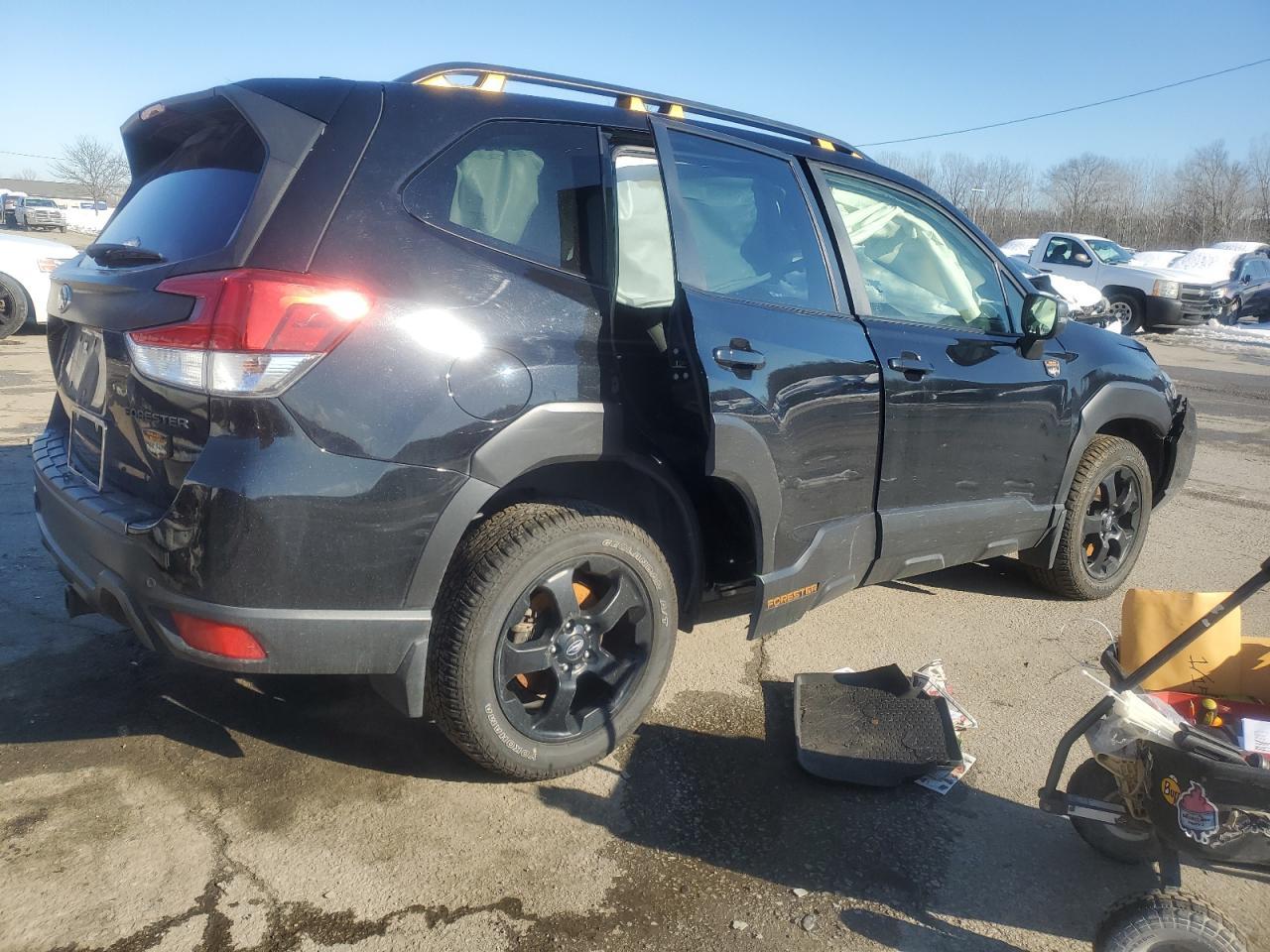 2022 SUBARU FORESTER W - Фото 3