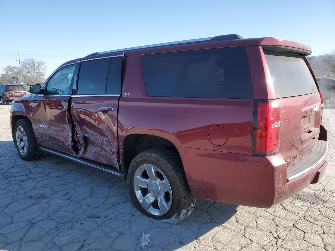 2016 CHEVROLET SUBURBAN K - Фото 2