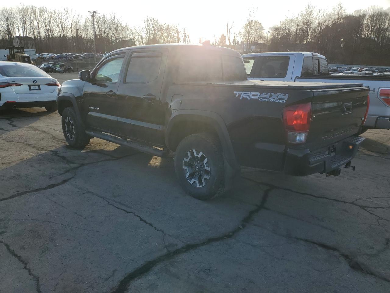 2016 TOYOTA TACOMA DOU - Фото 2