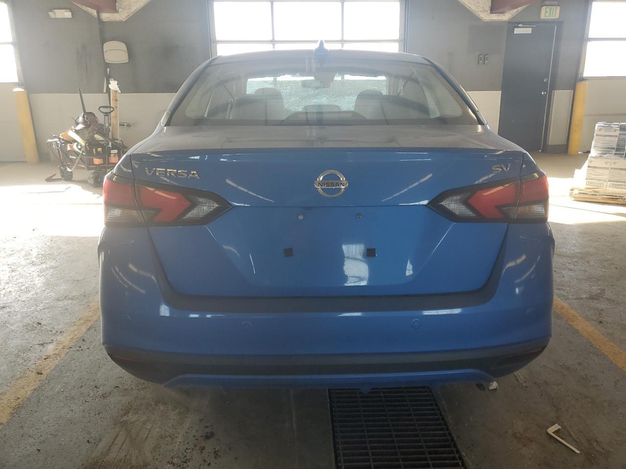 2021 NISSAN VERSA SV - Фото 6