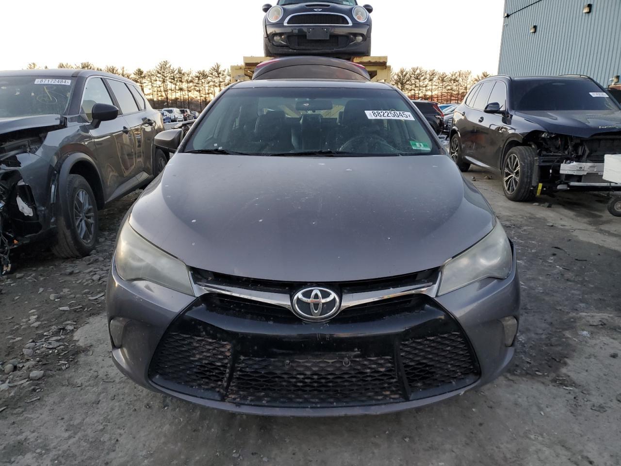 2015 TOYOTA CAMRY LE - Фото 5