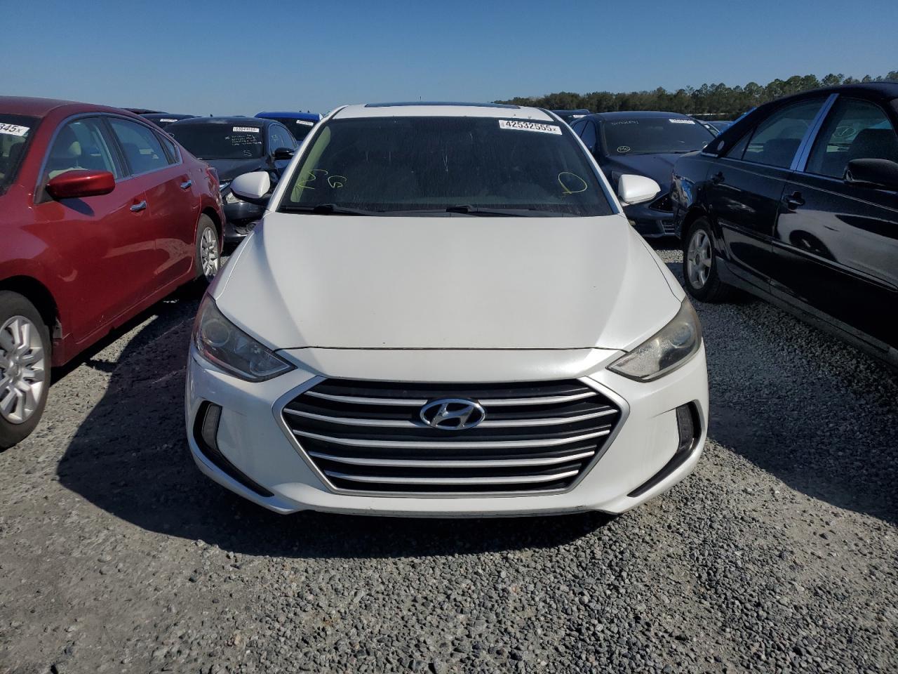2018 HYUNDAI ELANTRA SE - Image 5