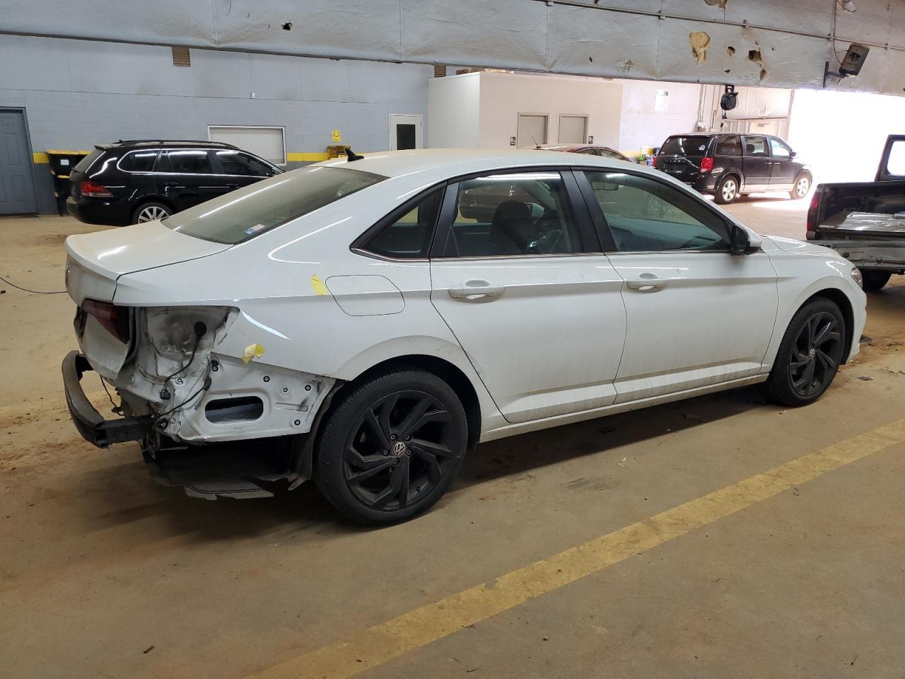 2019 VOLKSWAGEN JETTA S - Фото 3