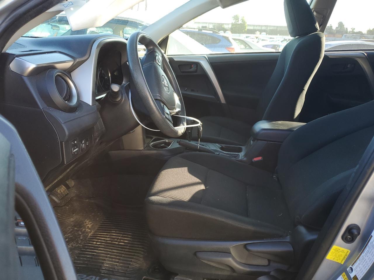 2018 TOYOTA RAV4 LE - Image 7