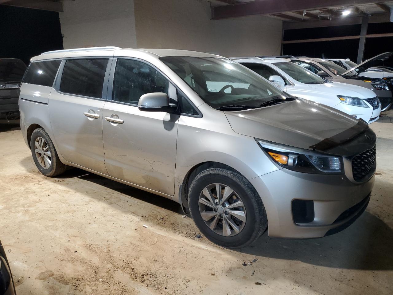 2016 KIA SEDONA LX - Фото 4