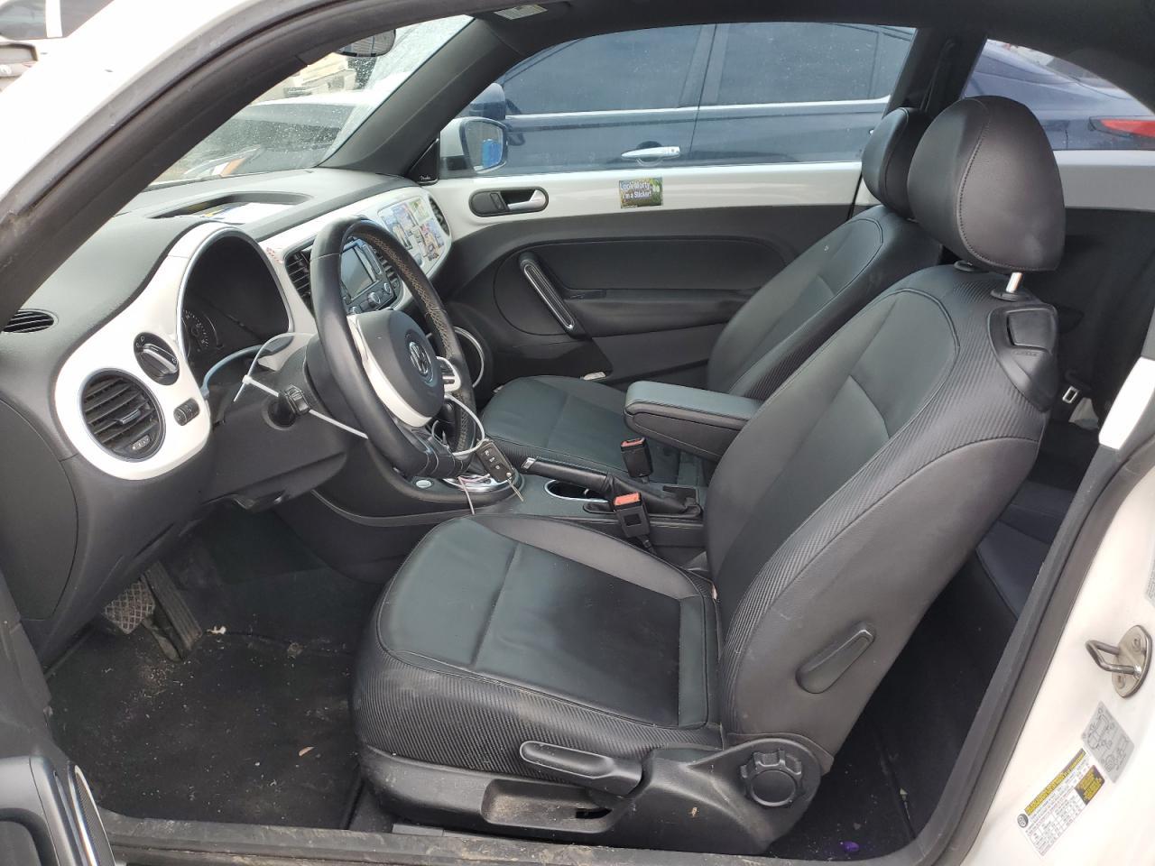 2012 VOLKSWAGEN BEETLE - Фото 7