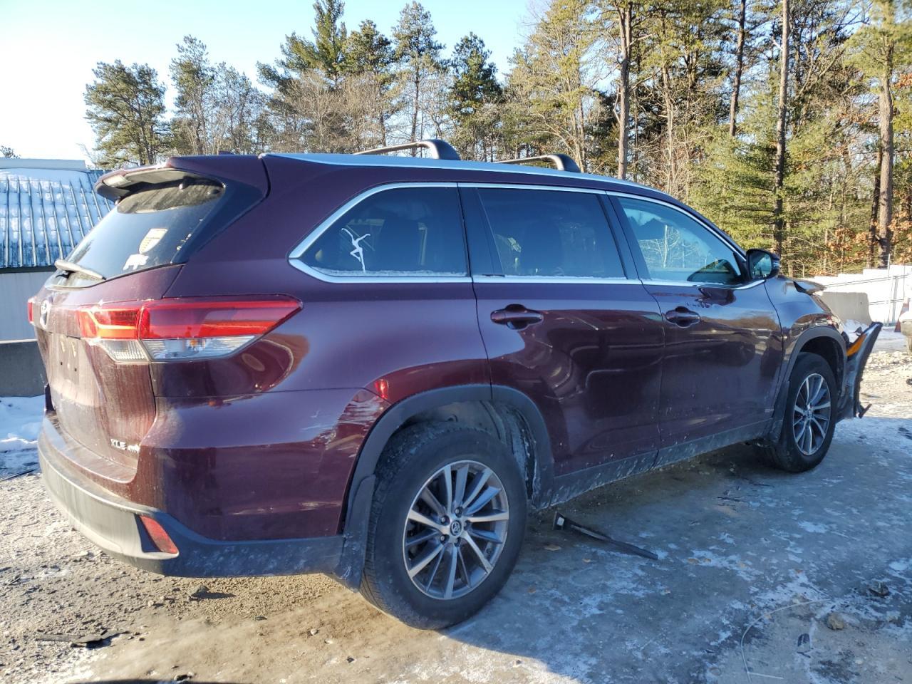 2019 TOYOTA HIGHLANDER - Фото 3