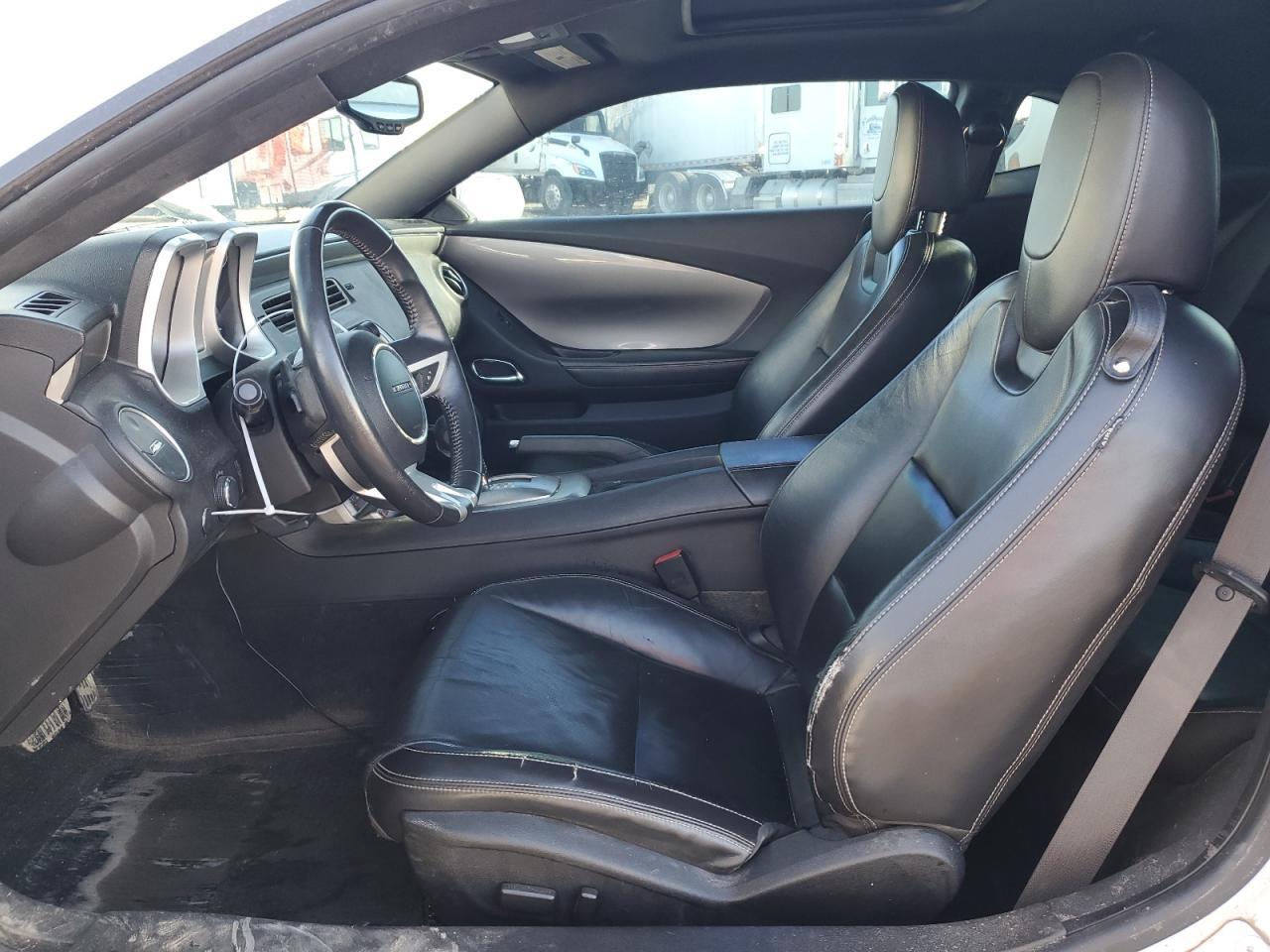 2011 CHEVROLET CAMARO LT - Image 7