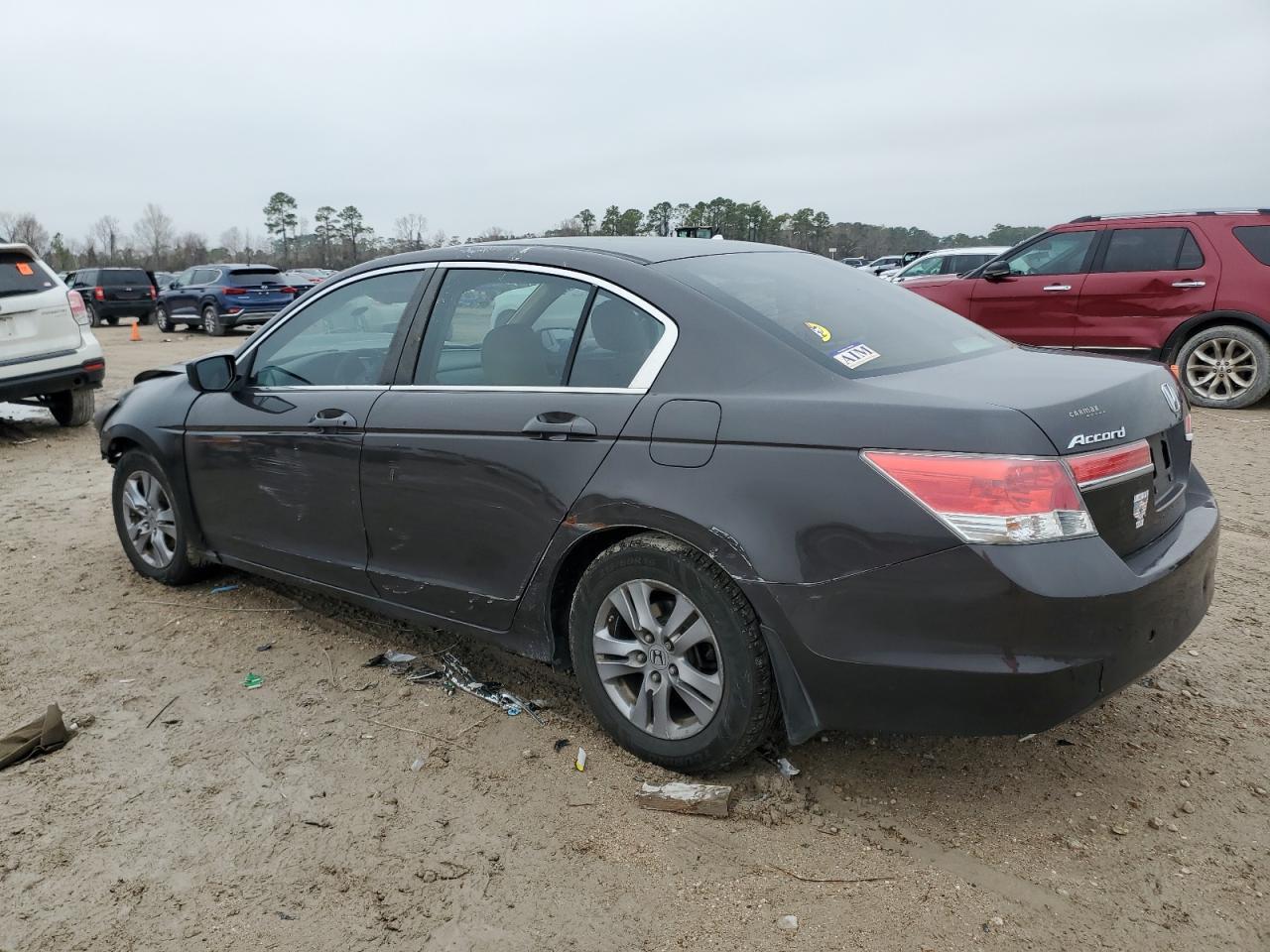 2011 HONDA ACCORD LXP - Image 2
