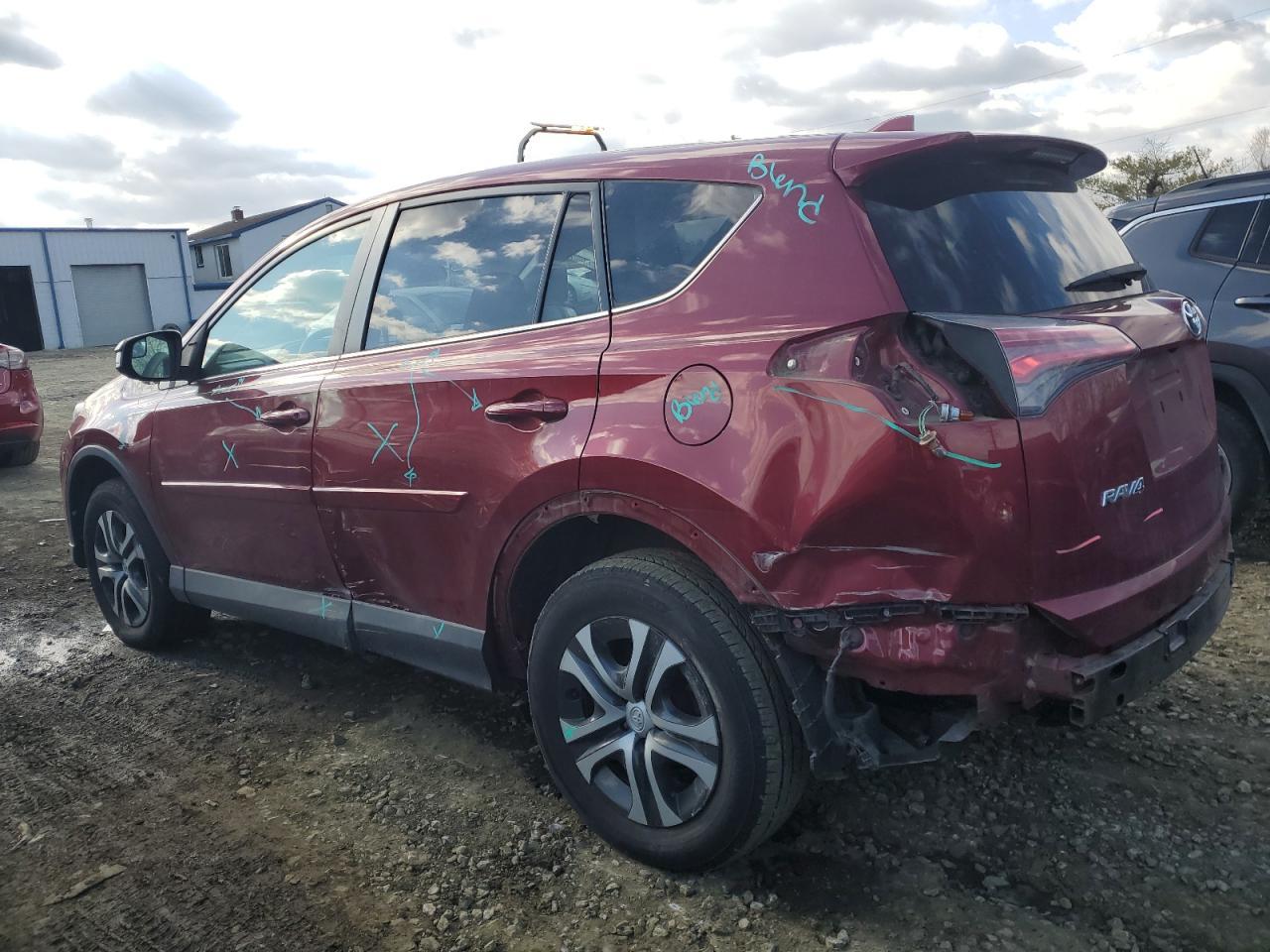 2018 TOYOTA RAV4 LE - Фото 2
