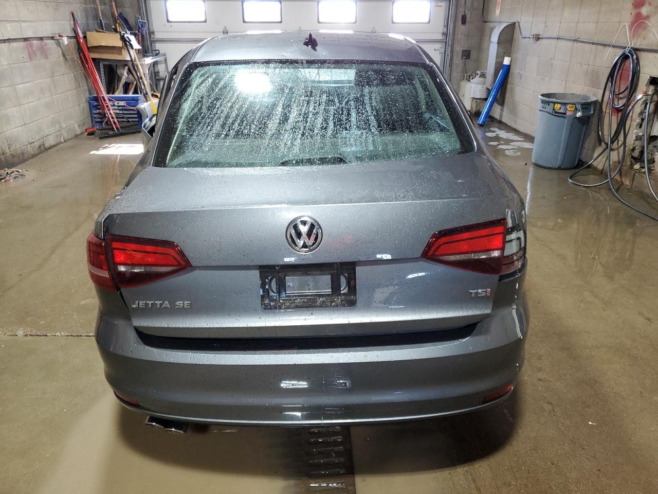 2017 VOLKSWAGEN JETTA SE - Image 6