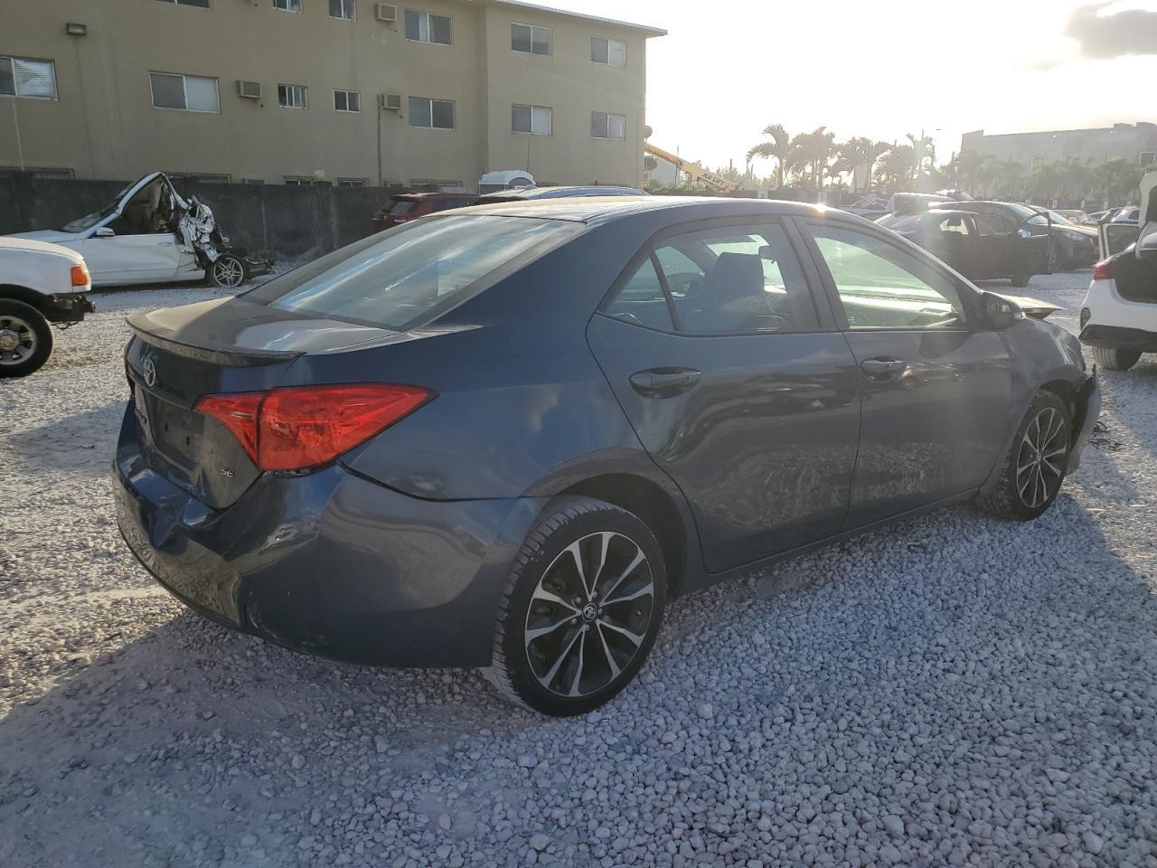 2019 TOYOTA COROLLA L - Image 3