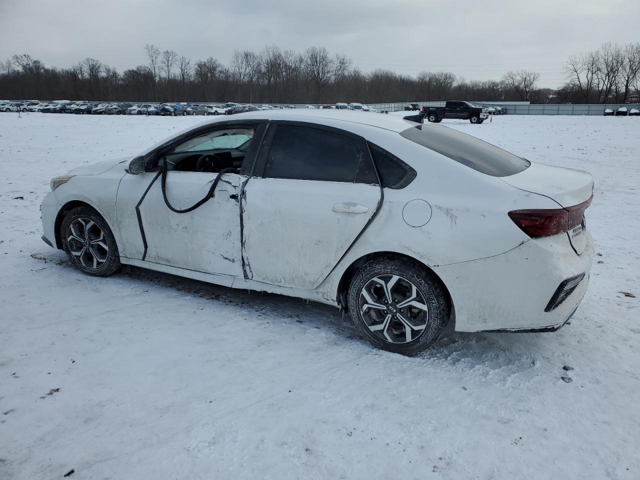 2021 KIA FORTE FE - Фото 2