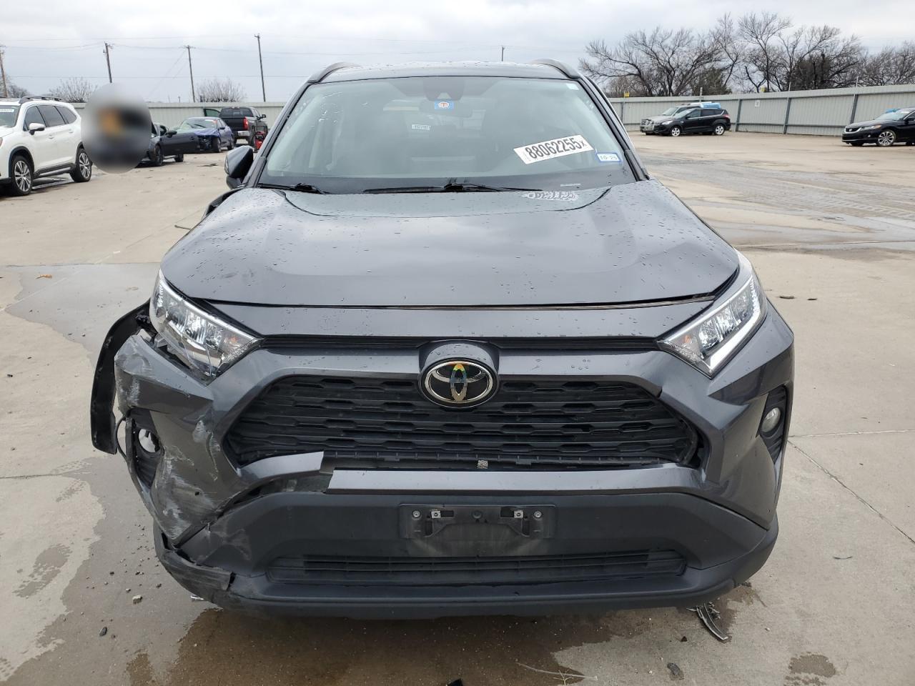 2020 TOYOTA RAV4 XLE - Фото 5