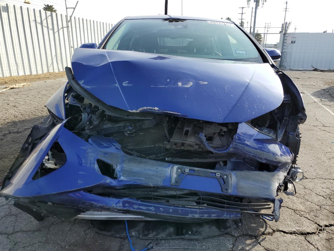 2016 TOYOTA PRIUS - Image 5