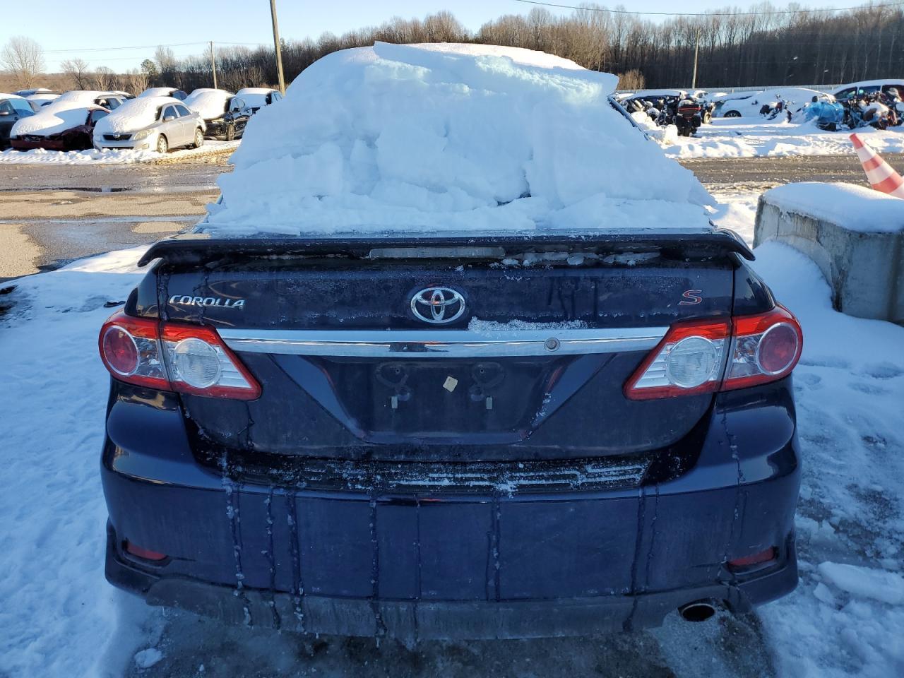 2013 TOYOTA COROLLA BA - Image 6