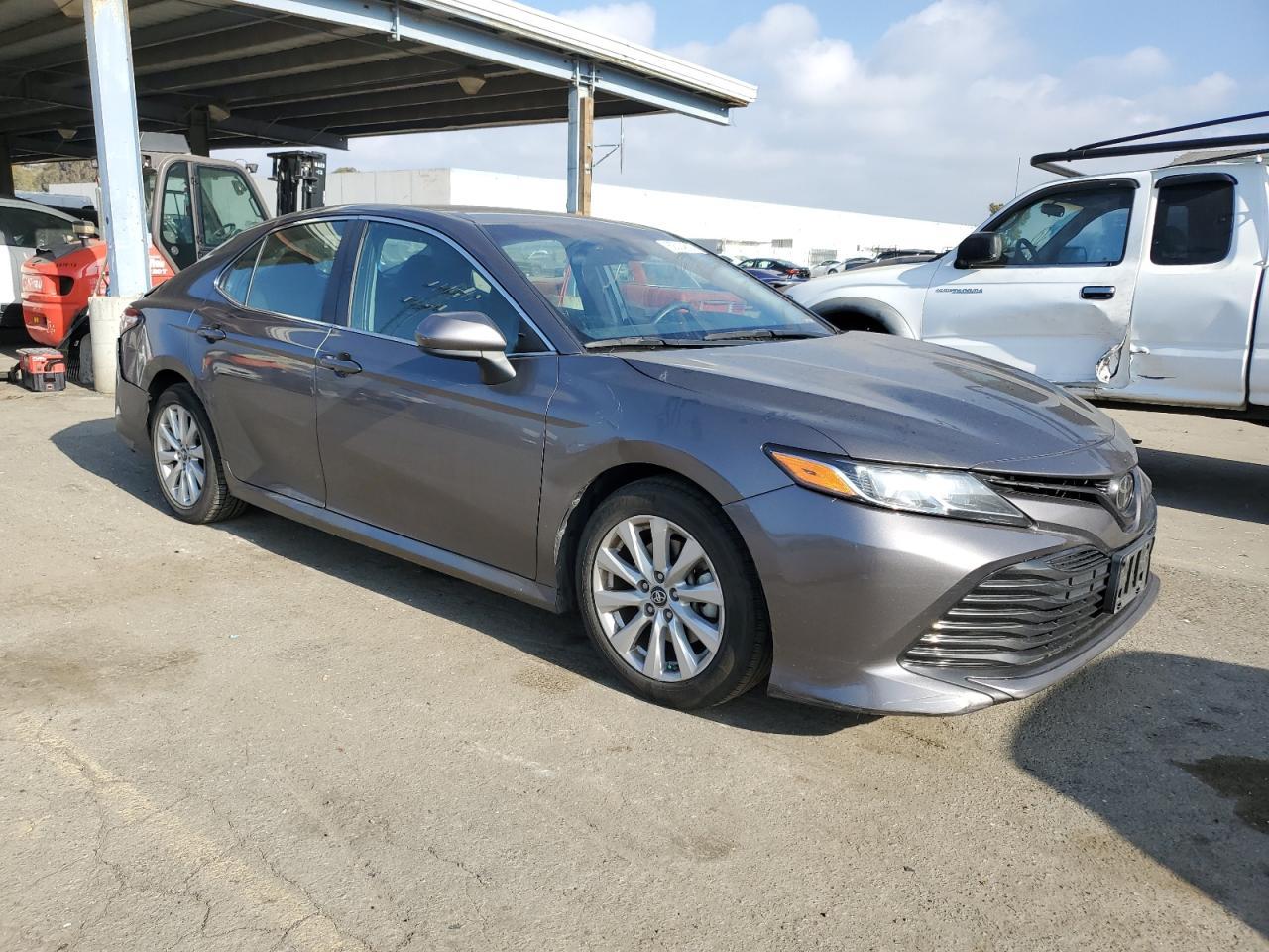 2018 TOYOTA CAMRY L - Image 4
