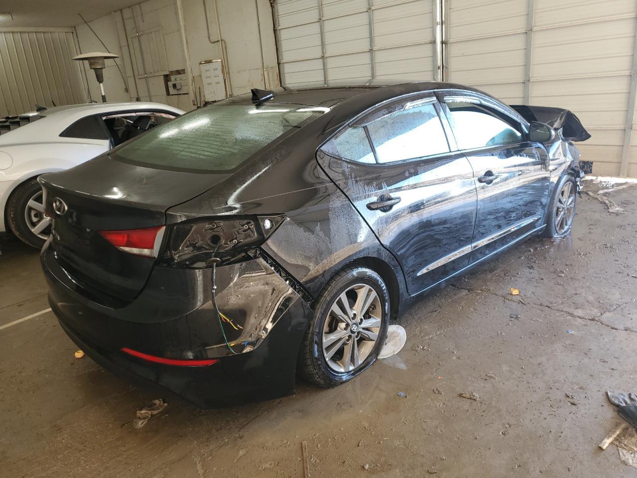 2018 HYUNDAI ELANTRA SE - Image 3