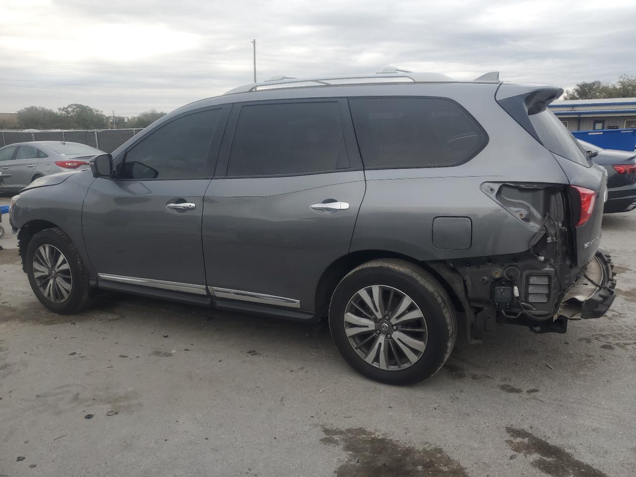 2019 NISSAN PATHFINDER - Фото 2