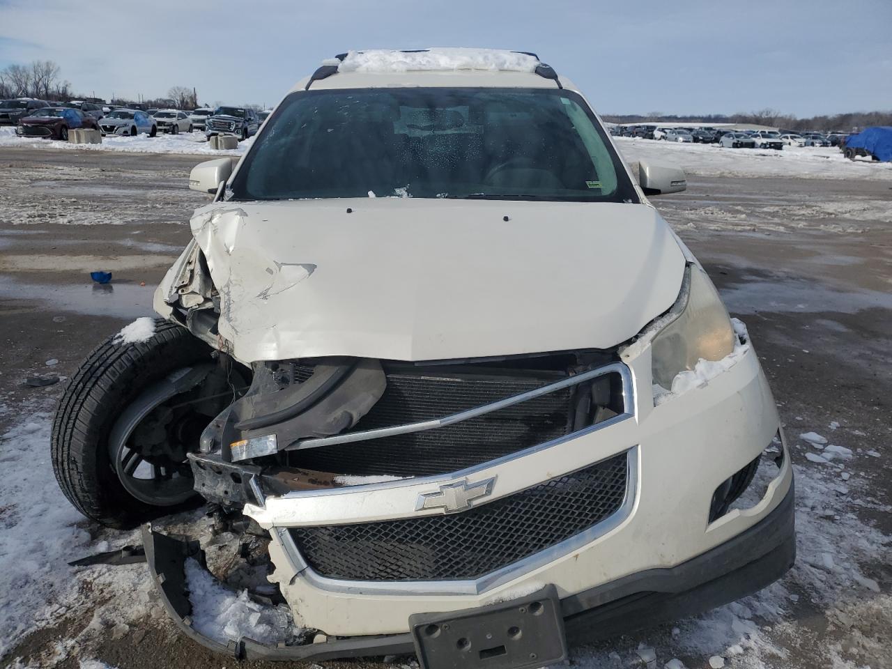2011 CHEVROLET TRAVERSE L - Image 5