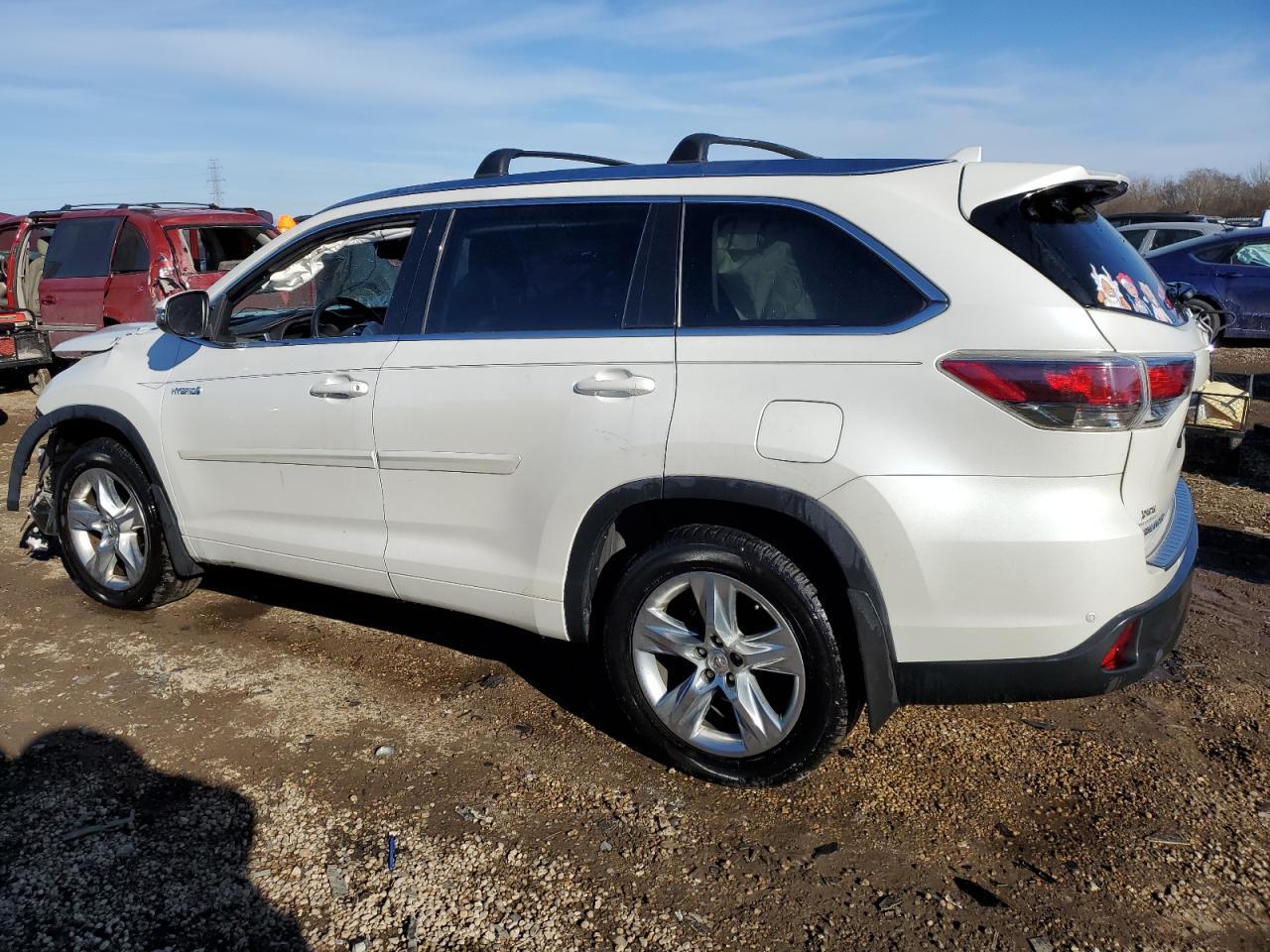 2015 TOYOTA HIGHLANDER - Фото 2