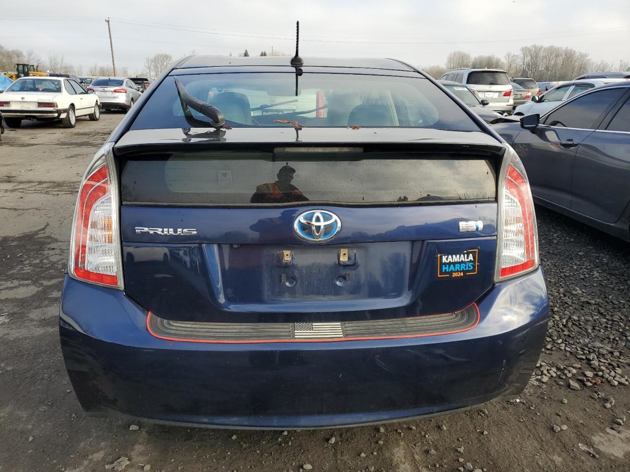 2015 TOYOTA PRIUS - Фото 6