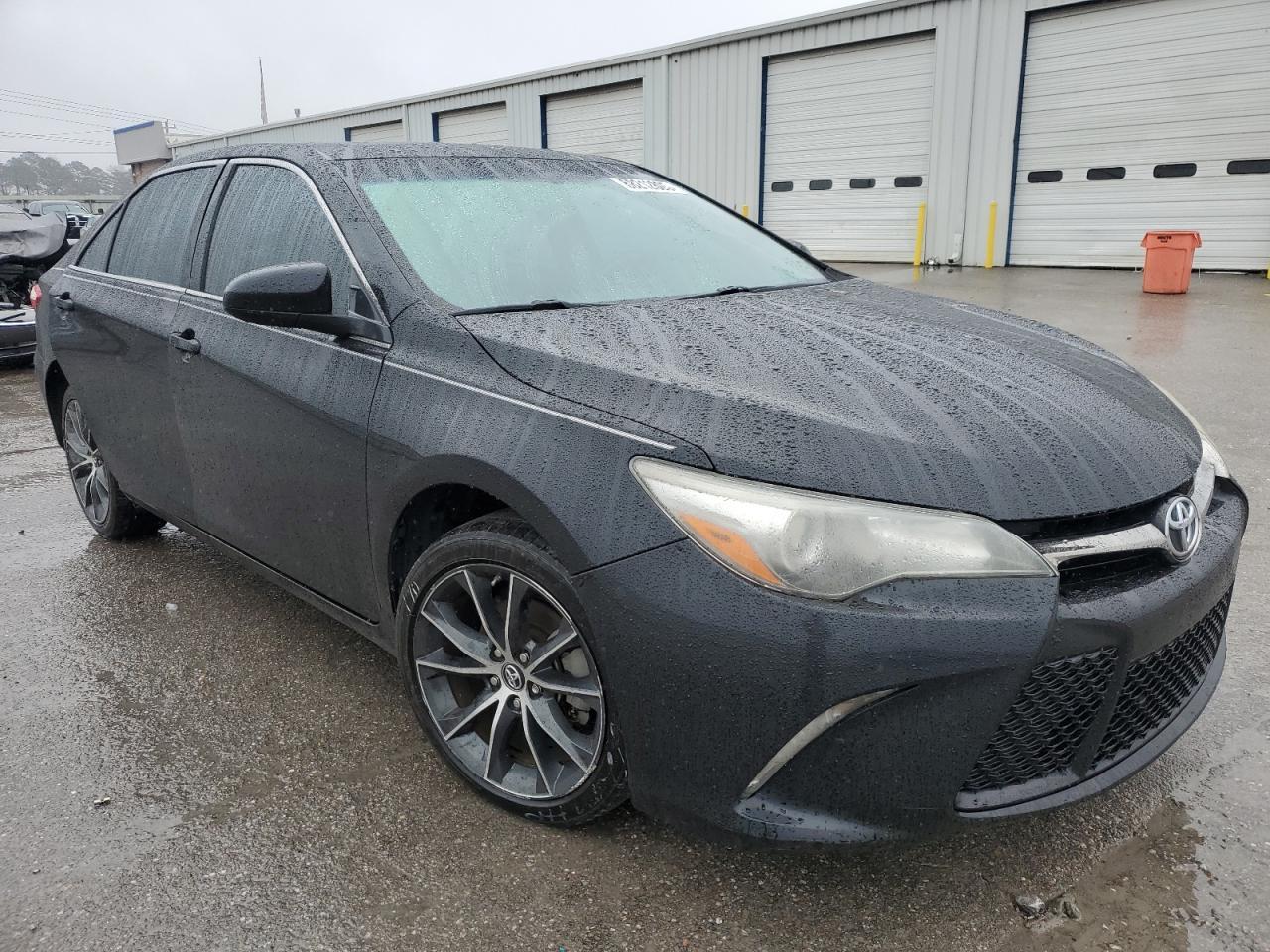 2017 TOYOTA CAMRY LE - Image 4
