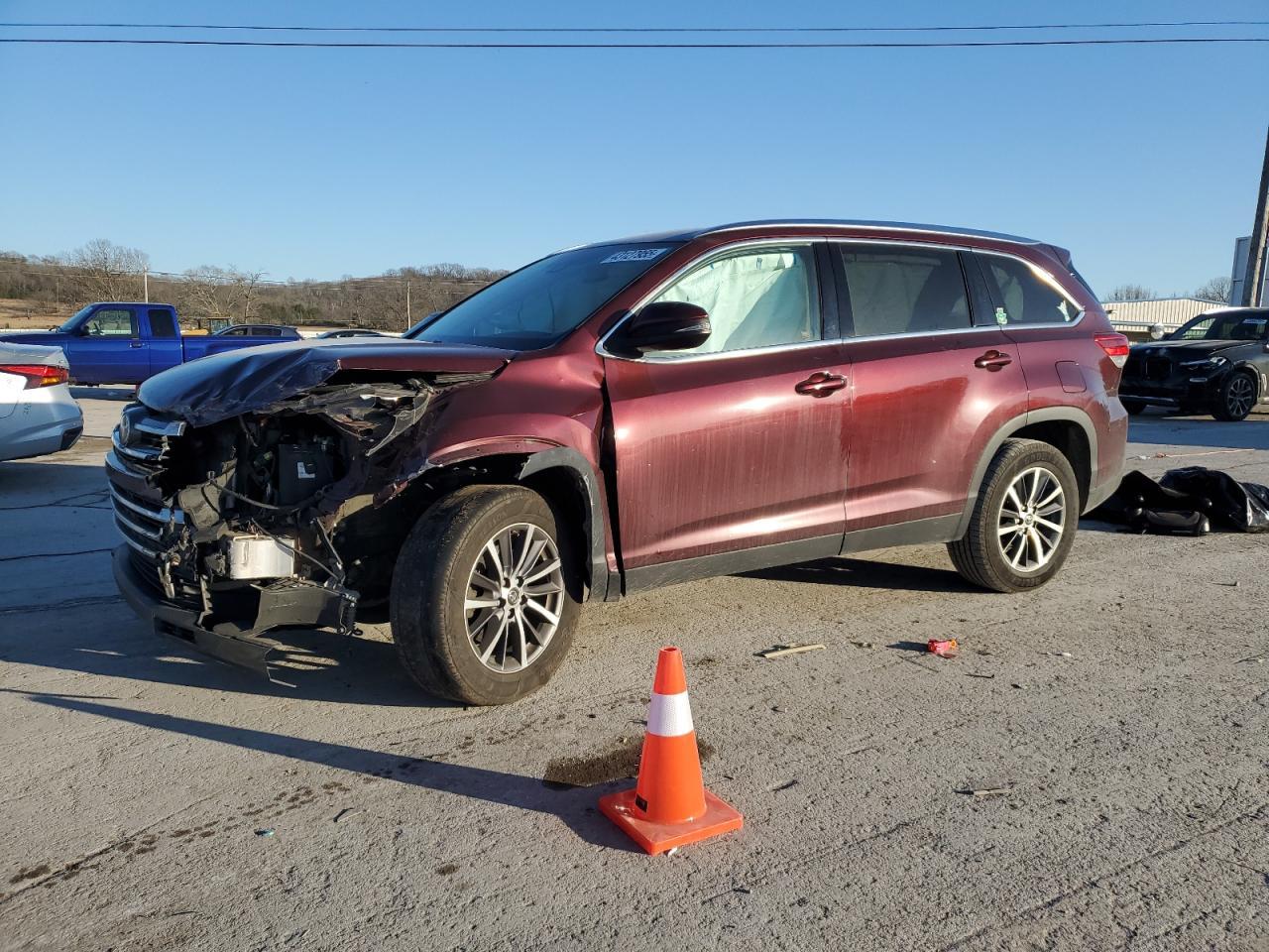 2019 TOYOTA HIGHLANDER