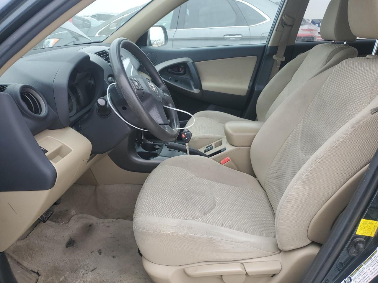 2011 TOYOTA RAV4 - Фото 7