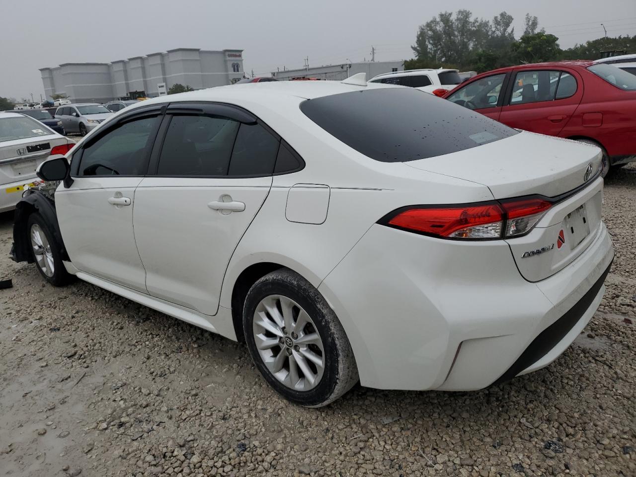 2020 TOYOTA COROLLA LE - Image 2