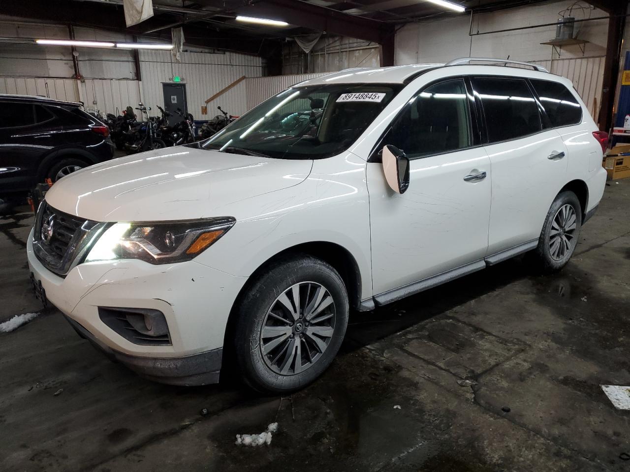 2017 NISSAN PATHFINDER