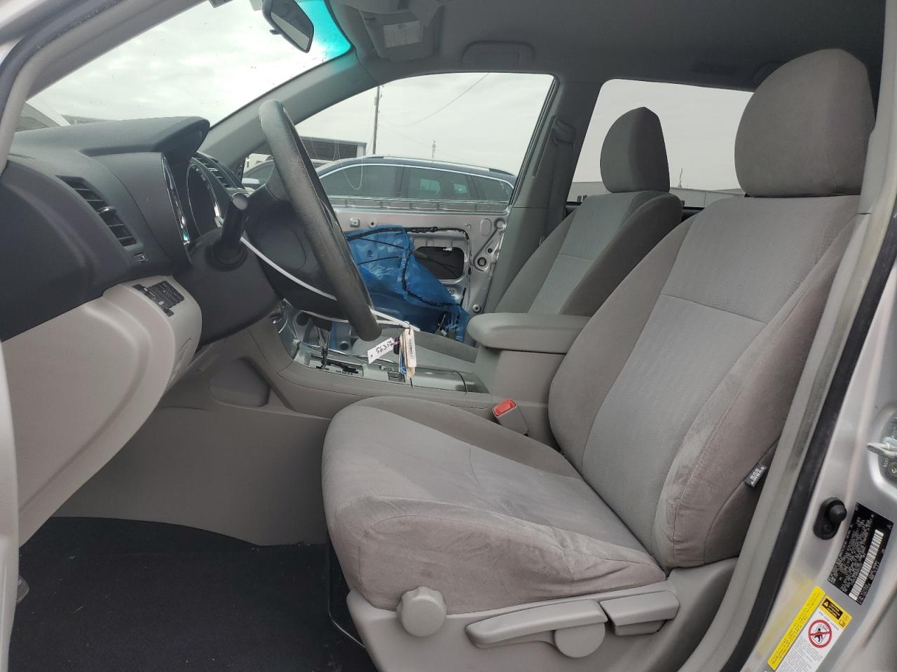 2011 TOYOTA HIGHLANDER - Фото 7