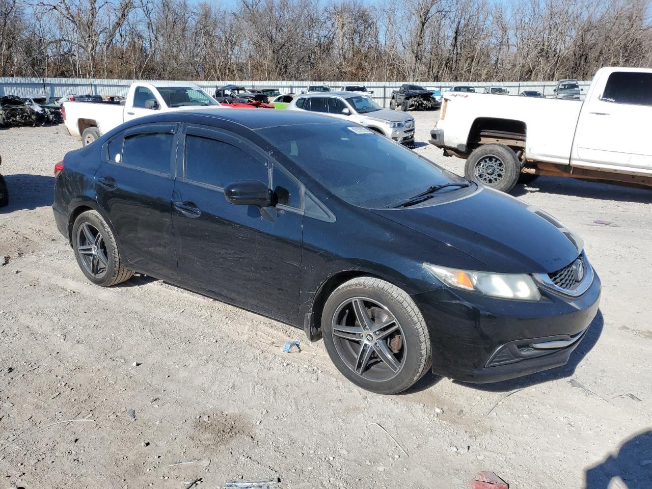 2015 HONDA CIVIC LX - Image 4