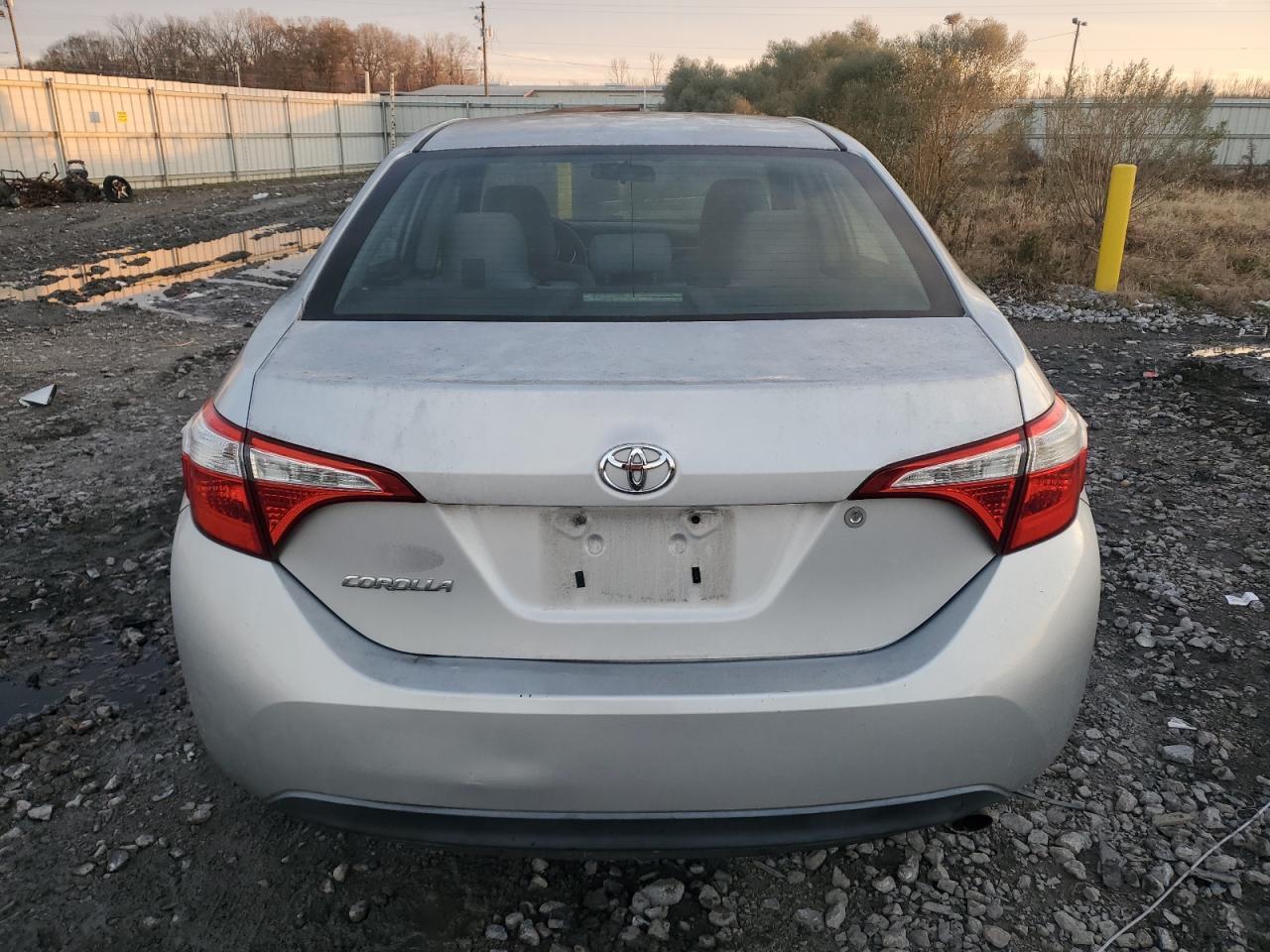 2016 TOYOTA COROLLA L - Фото 6
