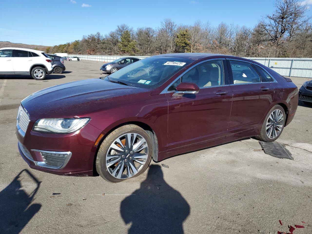 2017 LINCOLN MKZ RESERV car image