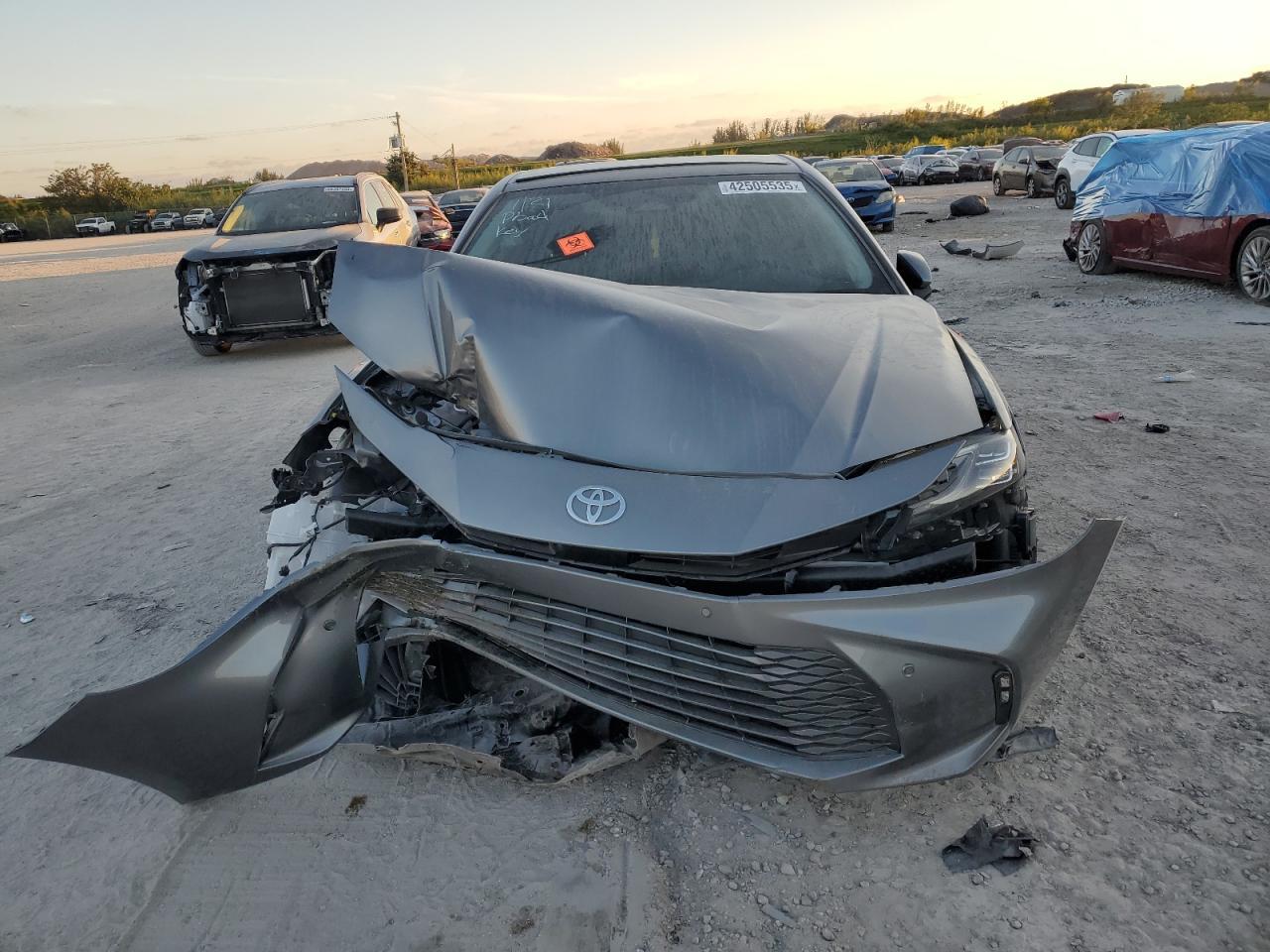 2025 TOYOTA CAMRY XSE - Фото 5
