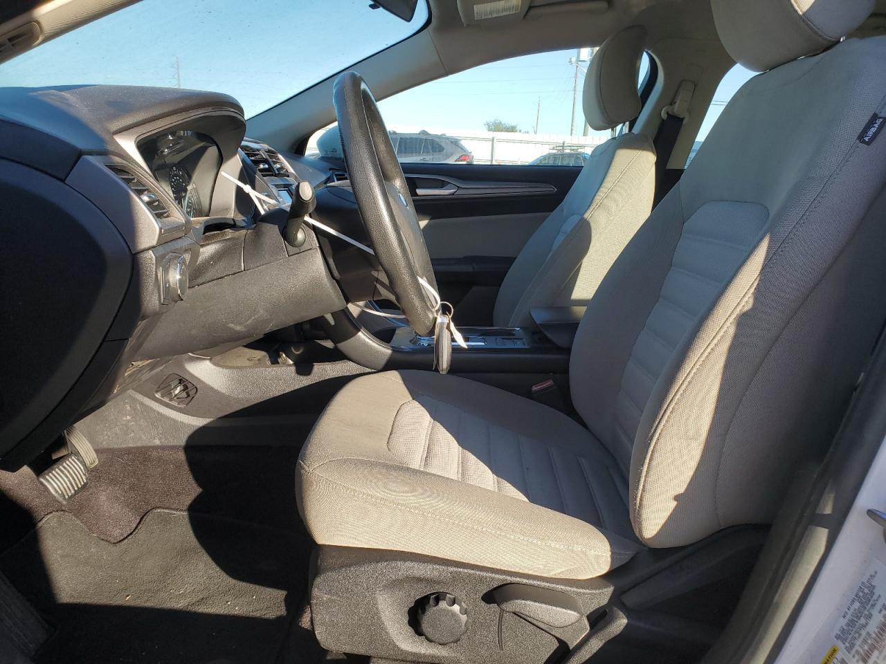 2017 FORD FUSION S - Фото 7
