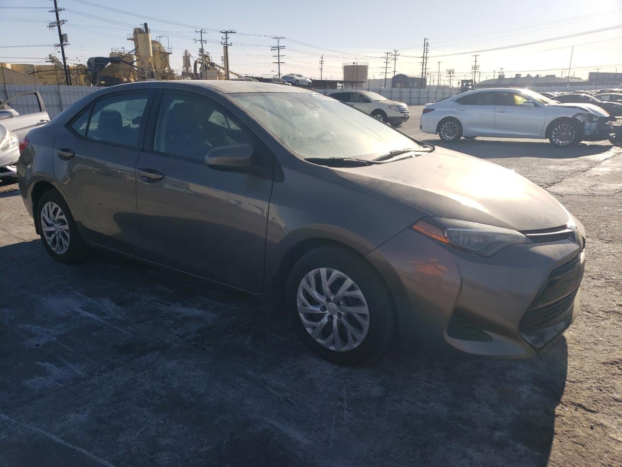 2019 TOYOTA COROLLA L - Image 4