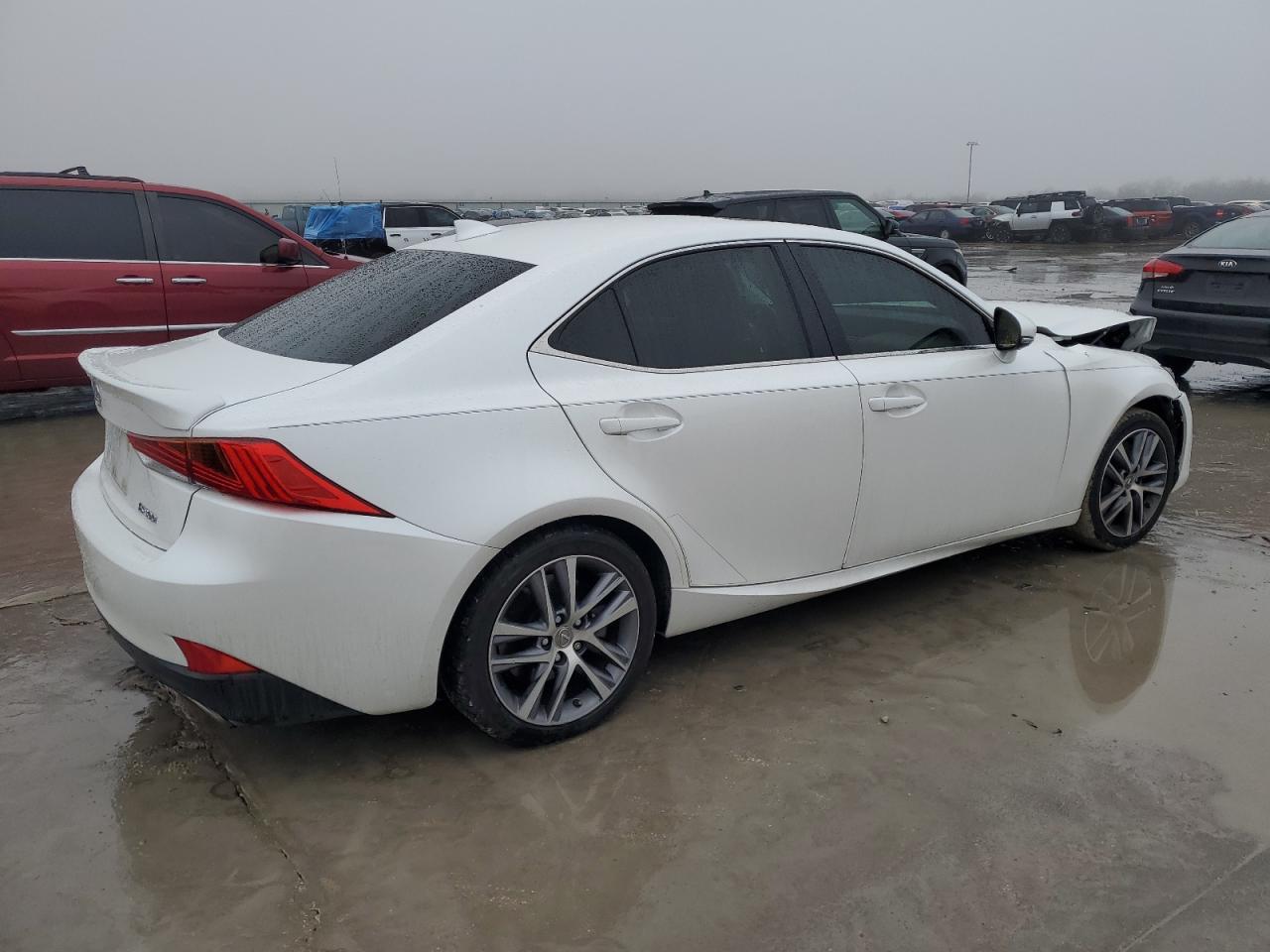 2018 LEXUS IS 300 - Image 3