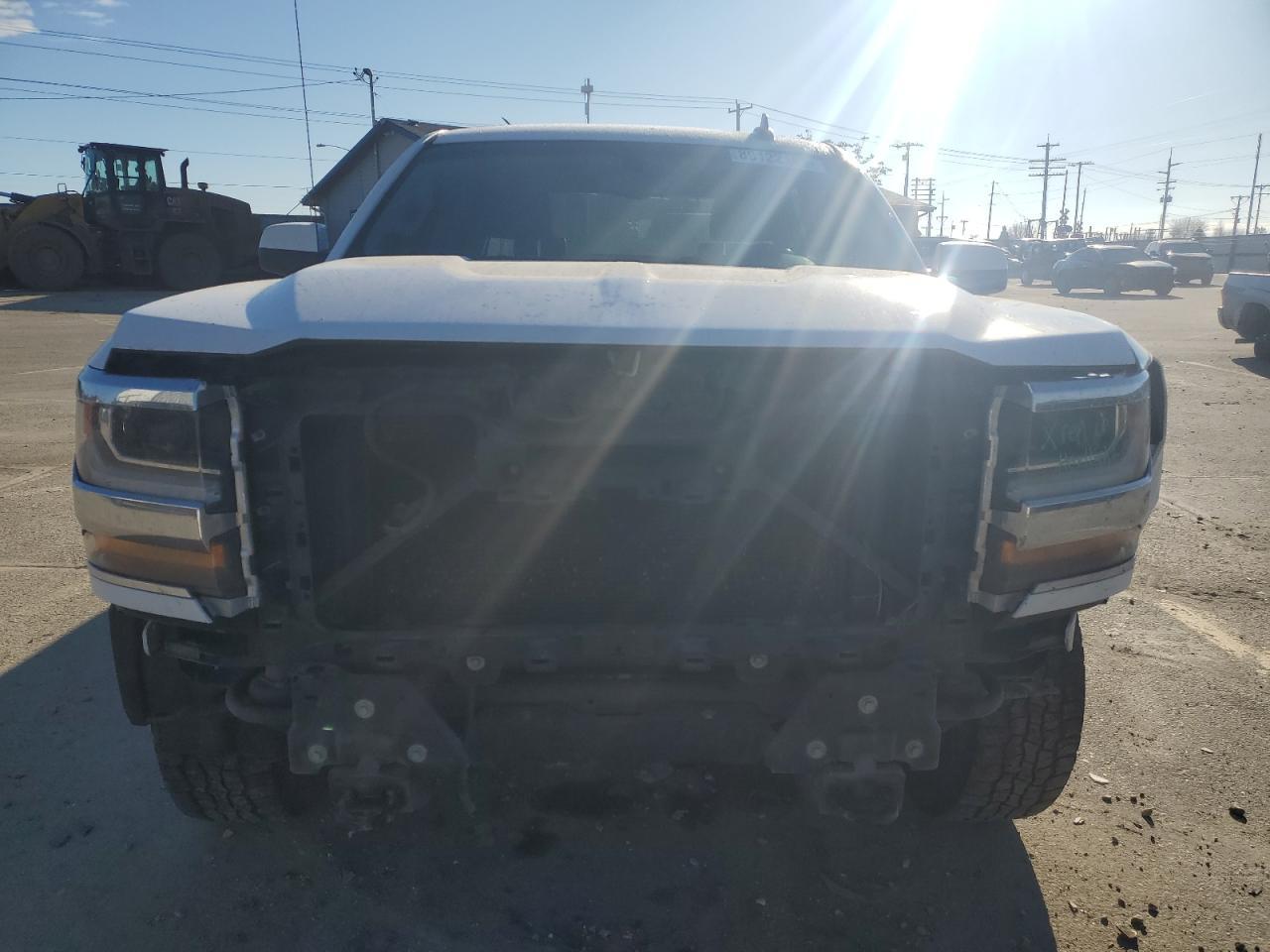 2016 CHEVROLET SILVERADO - Image 5