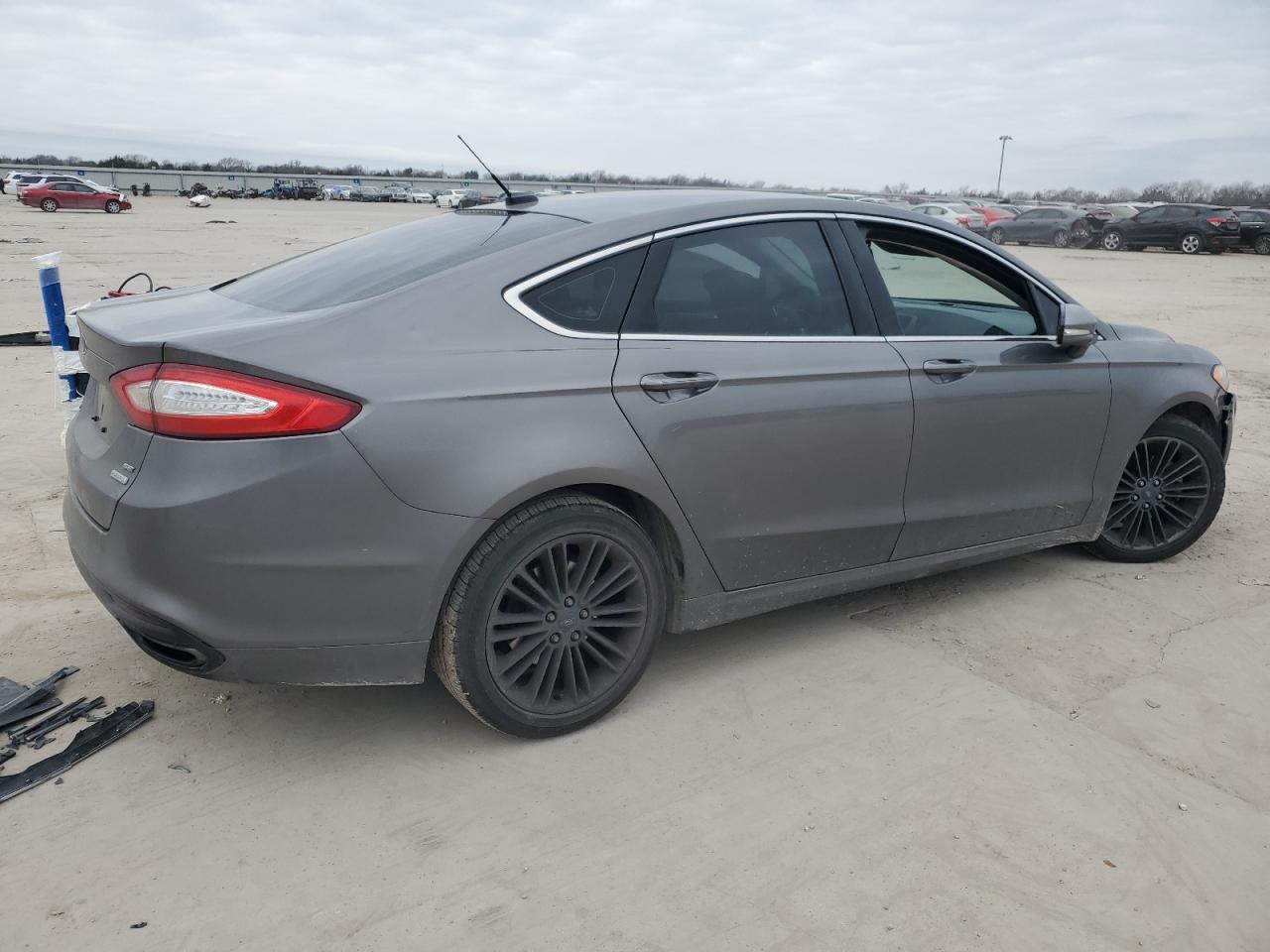 2013 FORD FUSION SE - Image 3
