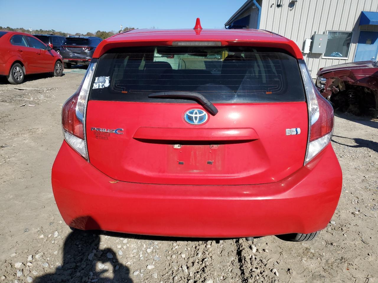 2016 TOYOTA PRIUS C - Image 6