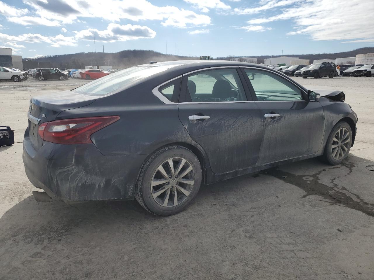 2017 NISSAN ALTIMA 2.5 - Фото 3