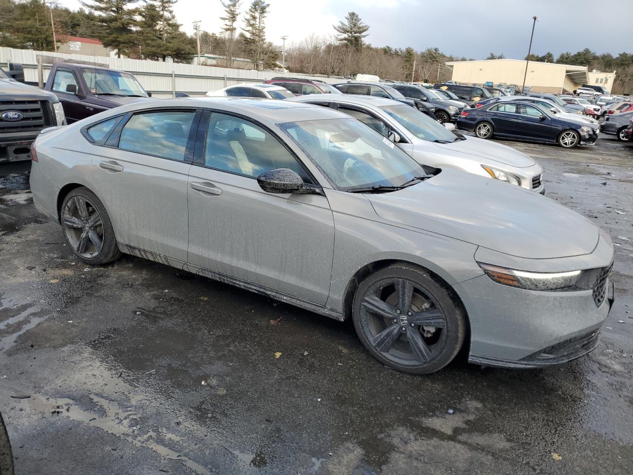 2024 HONDA ACCORD HYB - Image 4