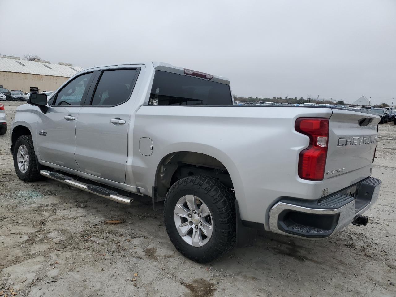 2019 CHEVROLET SILVERADO - Image 2