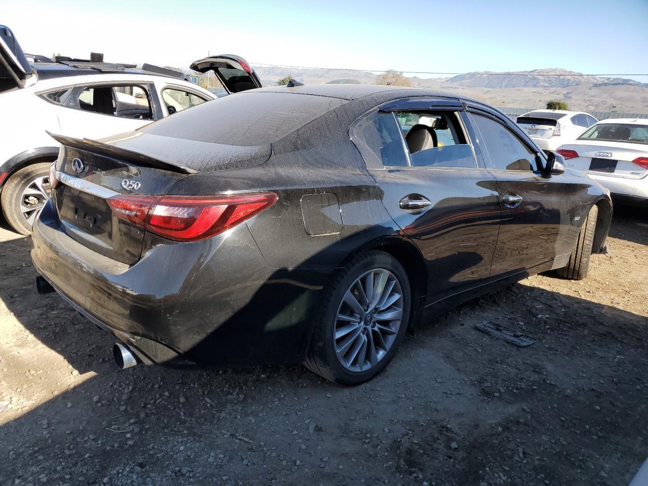 2018 INFINITI Q50 LUXE - Фото 3