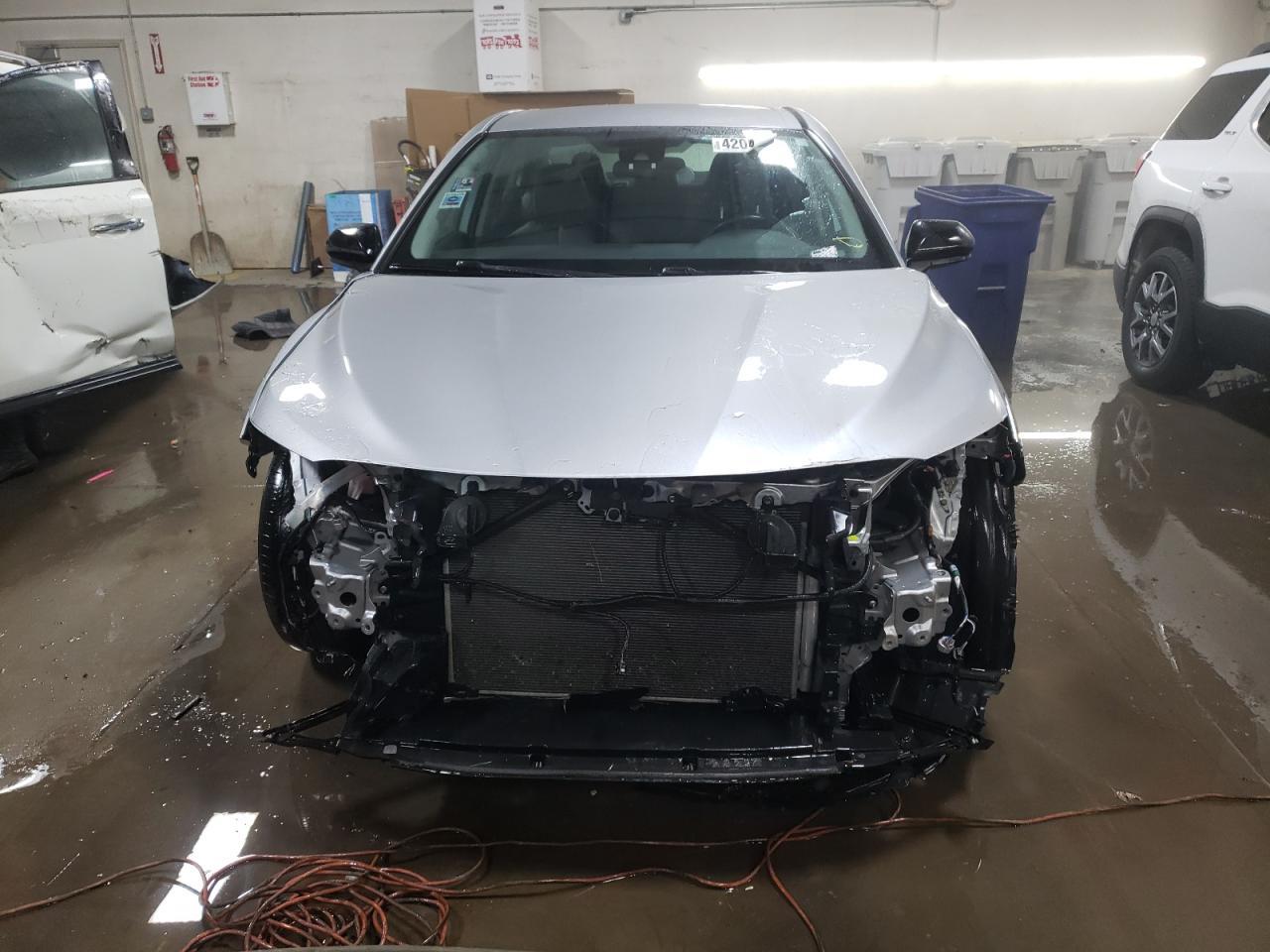 2019 TOYOTA CAMRY L - Image 5