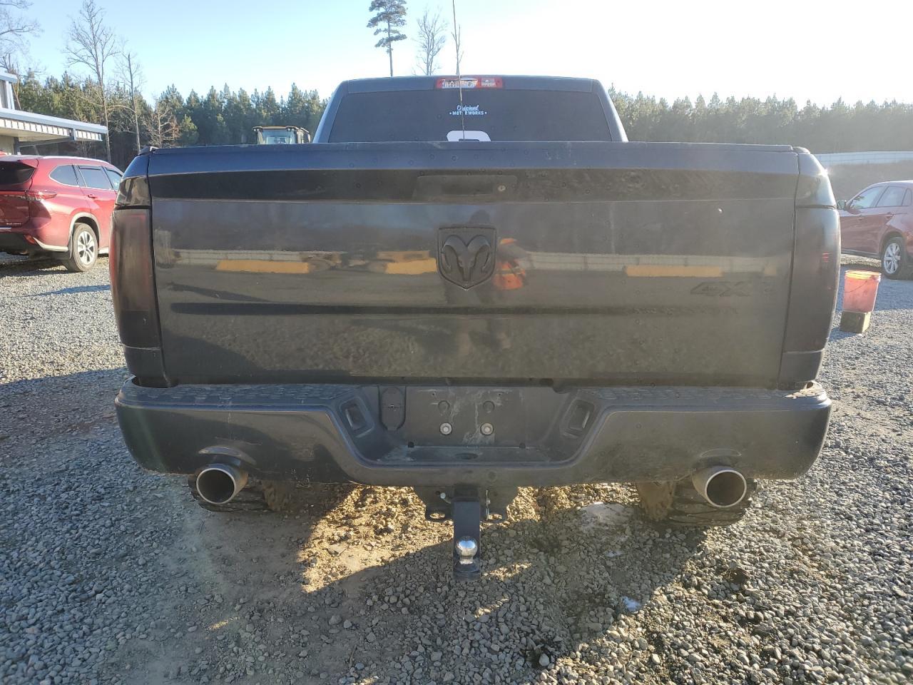2014 RAM 1500 ST - Image 6