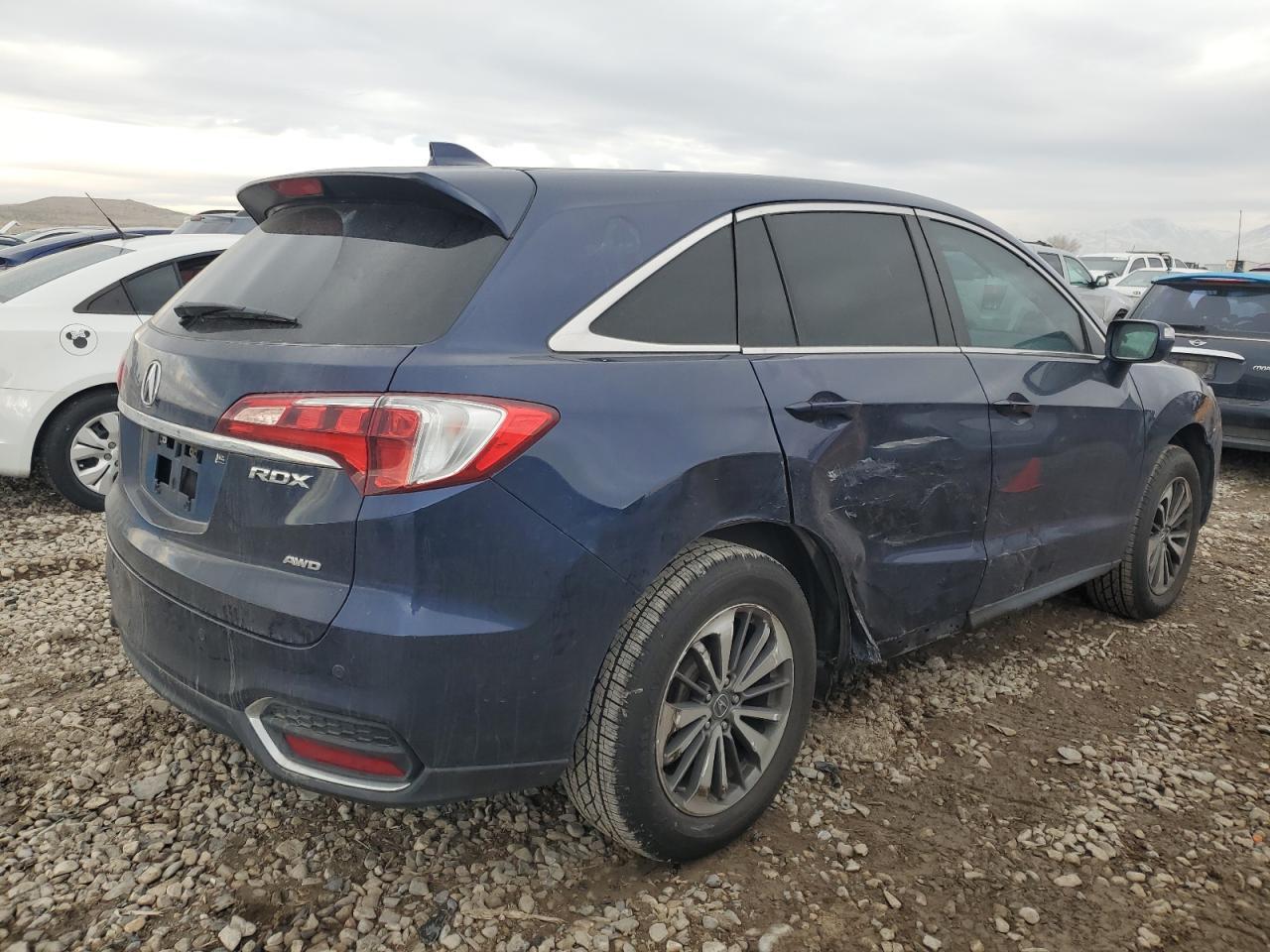 2016 ACURA RDX ADVANC - Image 3