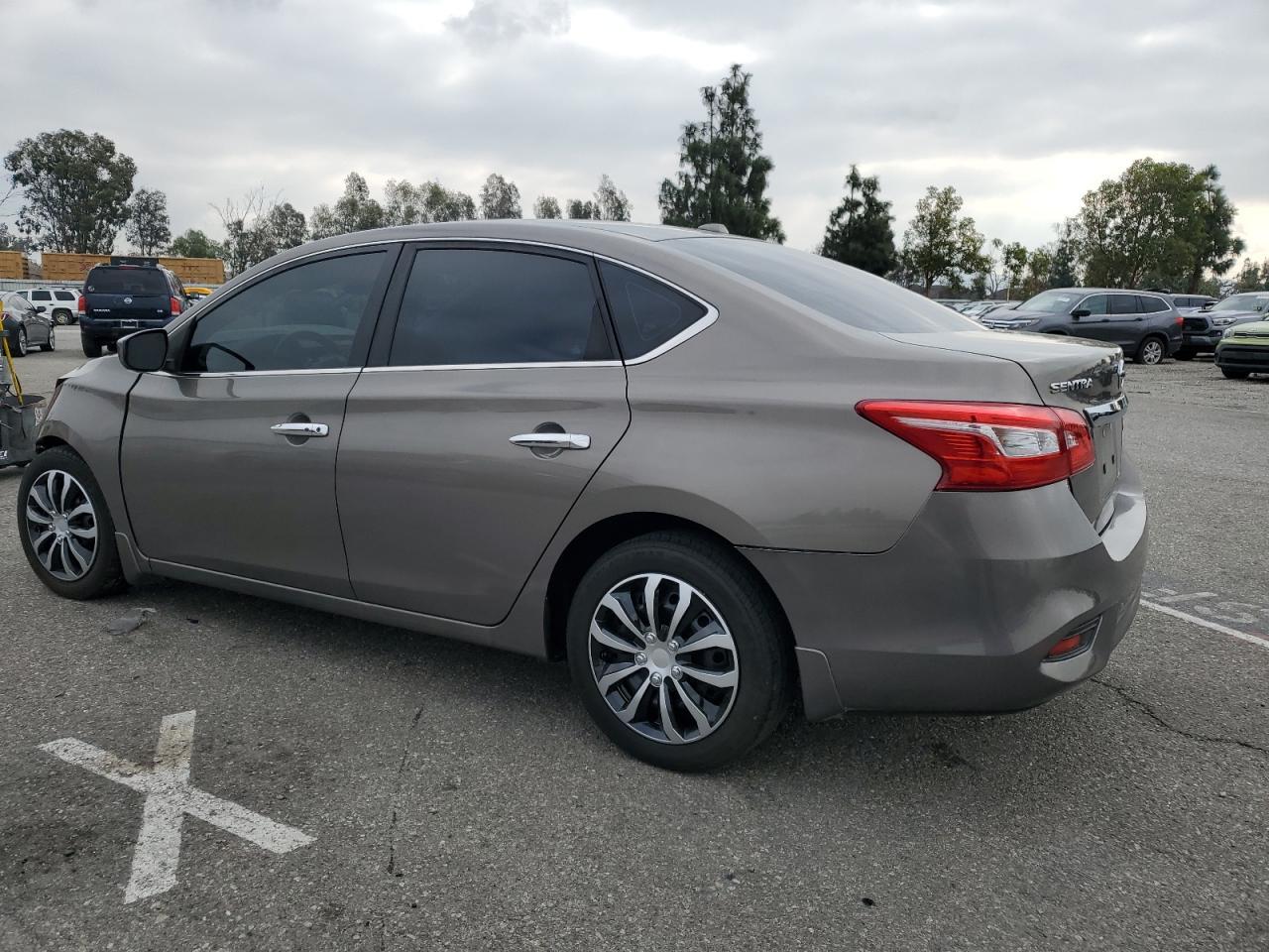 2017 NISSAN SENTRA S - Фото 2